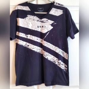 DKNY Graphic Print men's T shirt. Size L